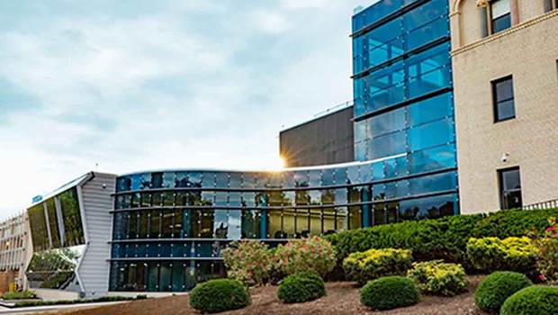 AHN Academic Cancer Center exterior