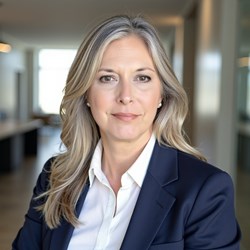 Ro 2025 Head Shot